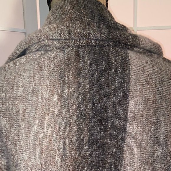 Forever 21 Dolman Sleeve Cocoon Gray Kimono - Picture 4 of 8